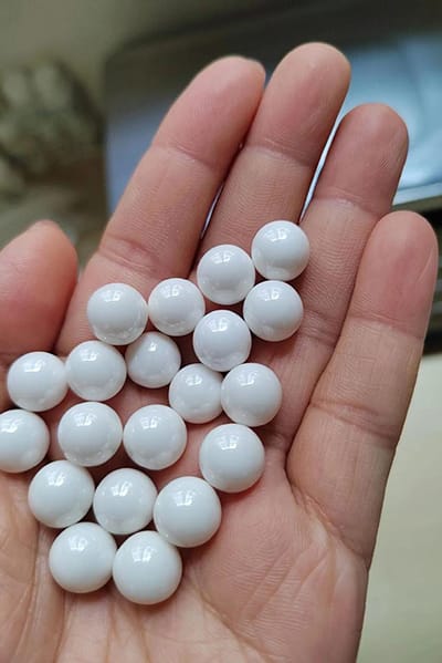 zirconium oxide beads
